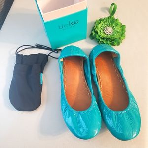 Tieks by Gavrieli "TIEK BLUE PATENT" Flats sz 6